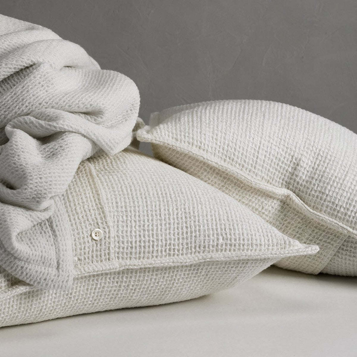 de Le Cuona | Merino Wool Waffle Throw Cream