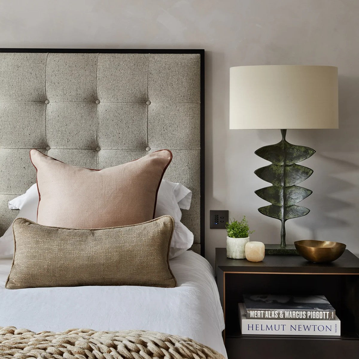 Porta Romana | Giacometti Leaf Lamp