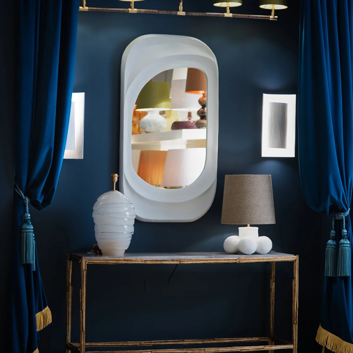 Porta Romana | Oodian Mirror