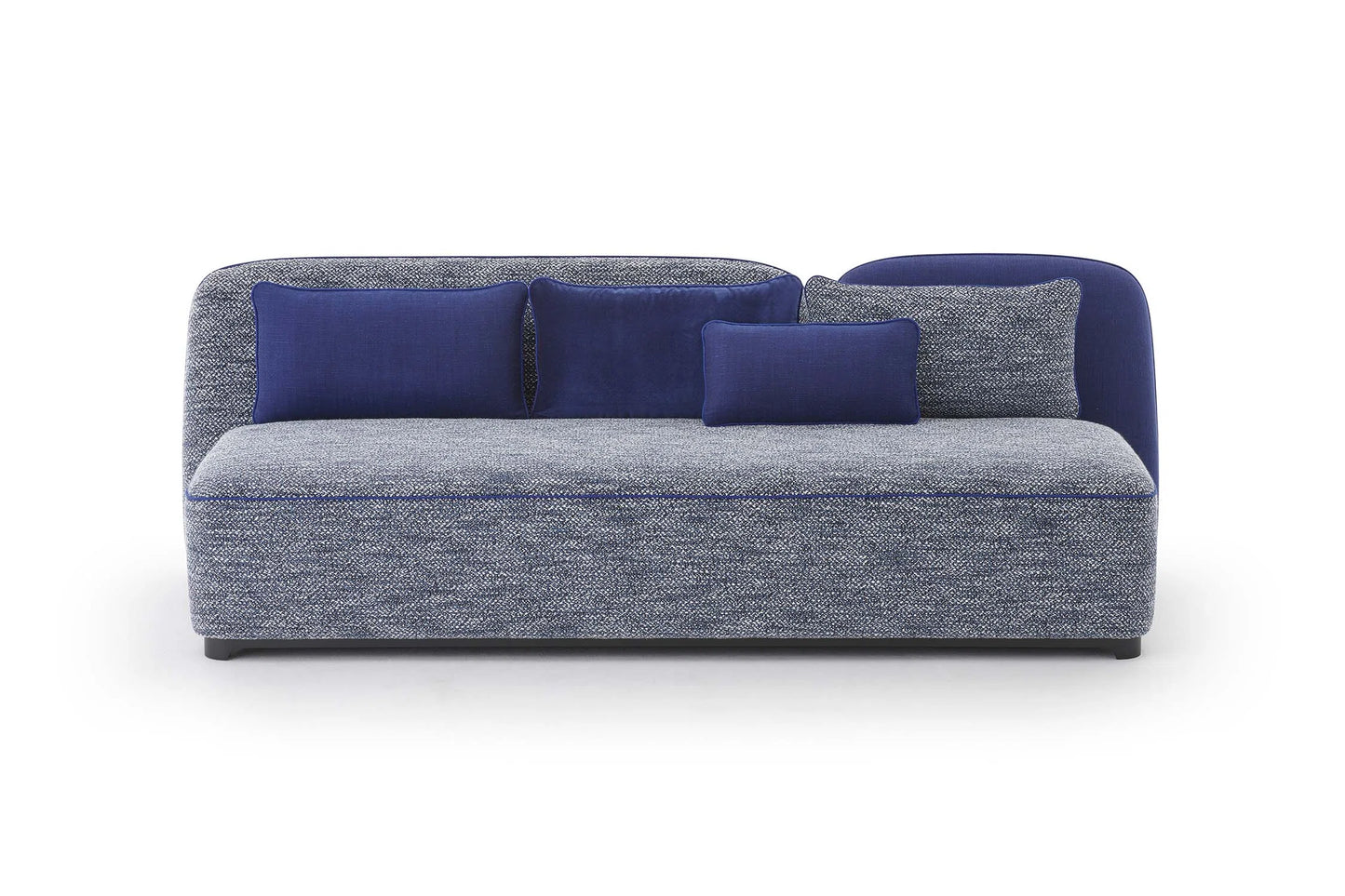 Pierre Frey Dolmen - Lacquered beech; Piping - Simple seams - Stretched fabric