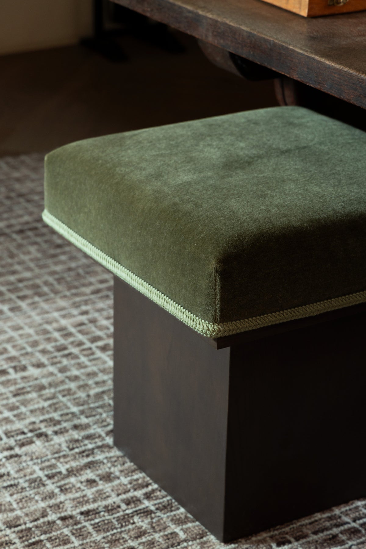 Samuel and Sons Ashton Gimp — scenography