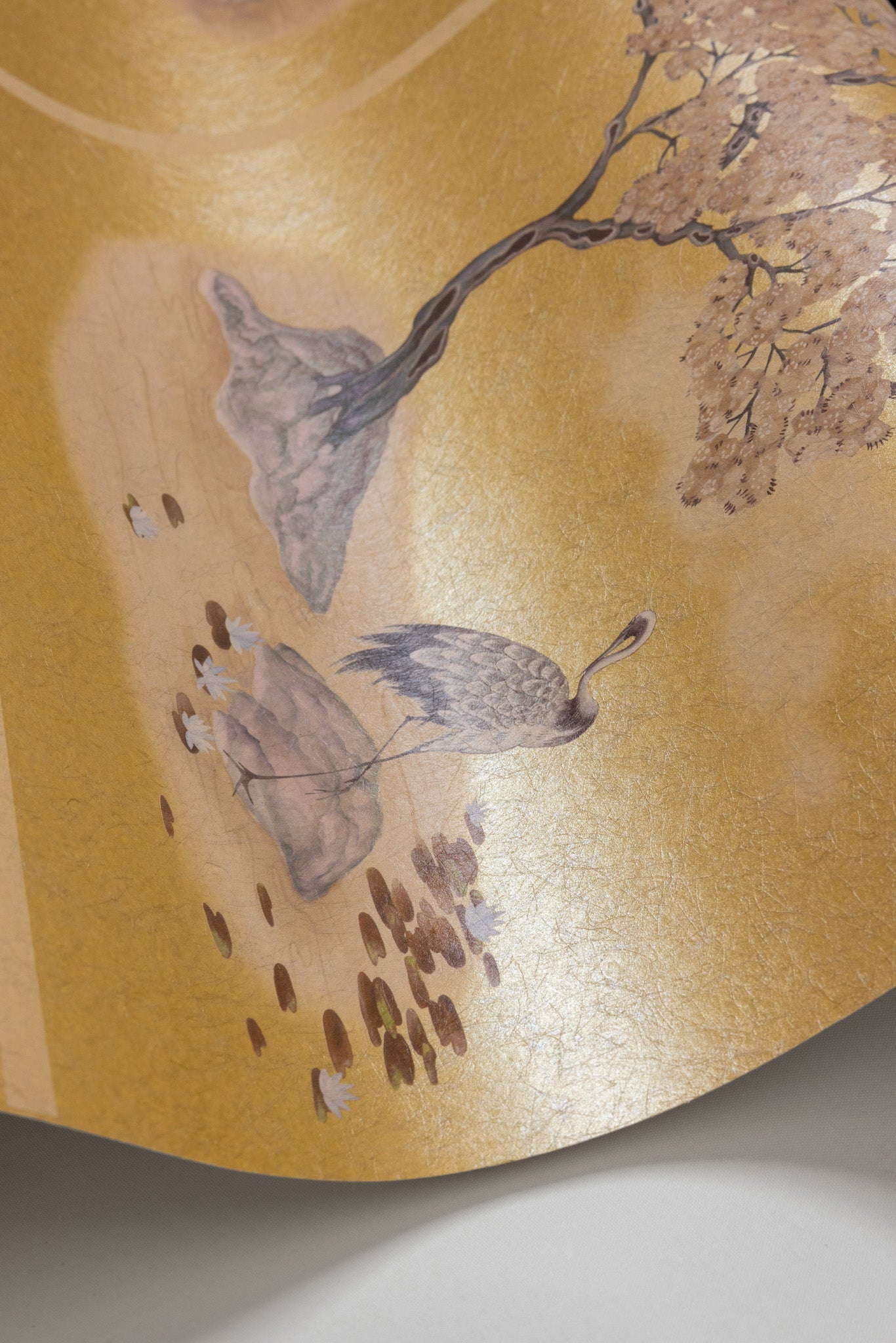 Cole & Son Tile Toile - Gilded - interior