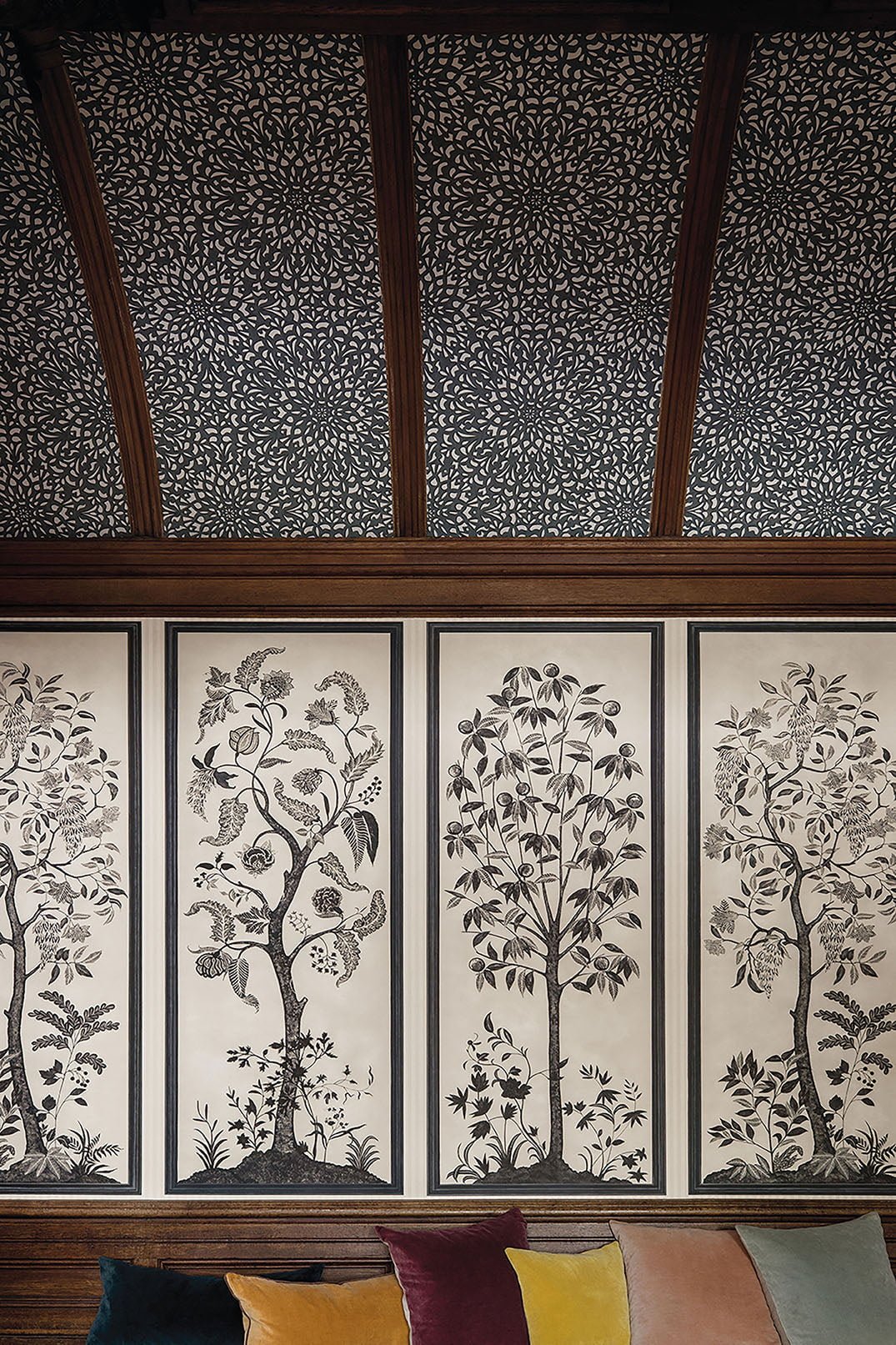 Cole & Son Trees of Eden LIFE - interior