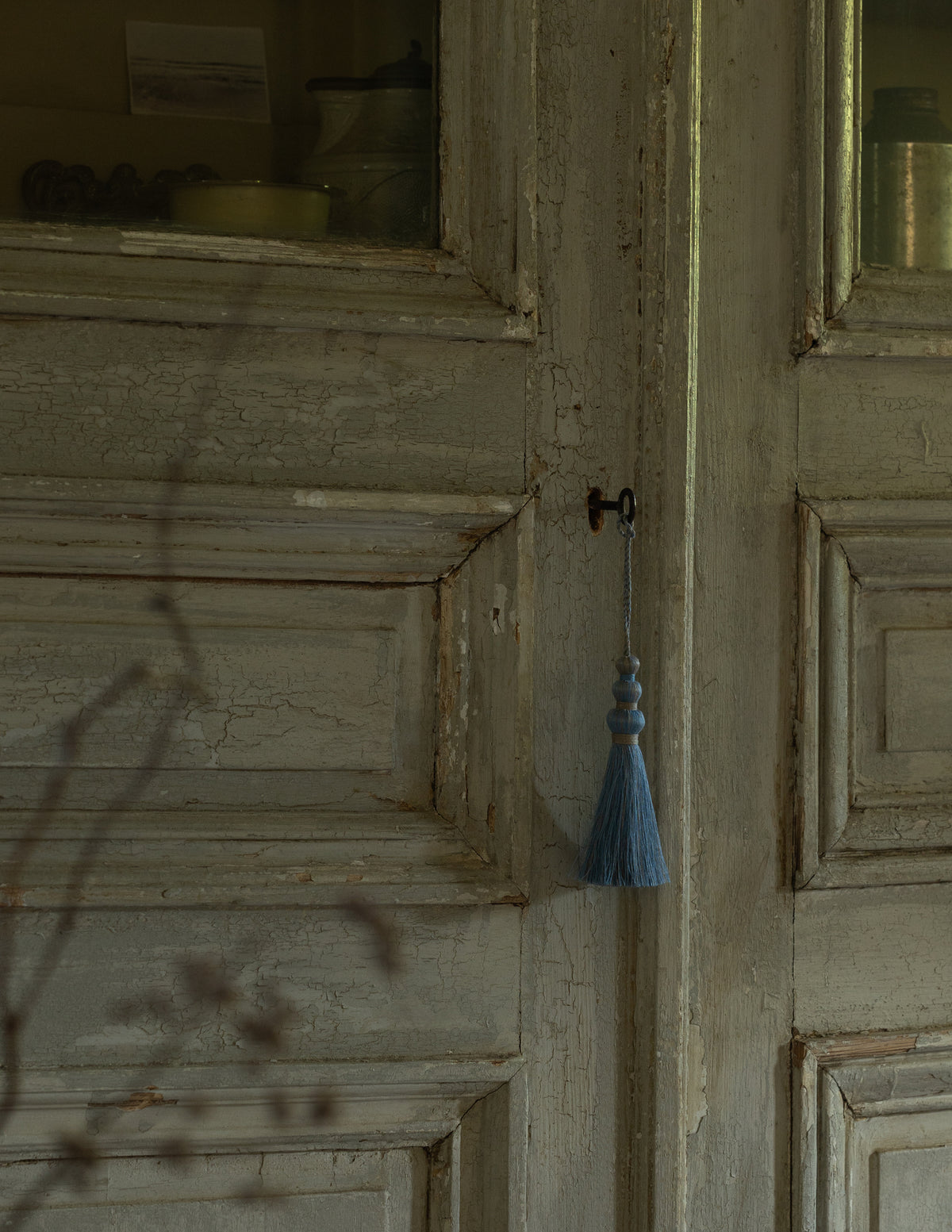 Samuel and Sons Ilana Key Tassel — scenography