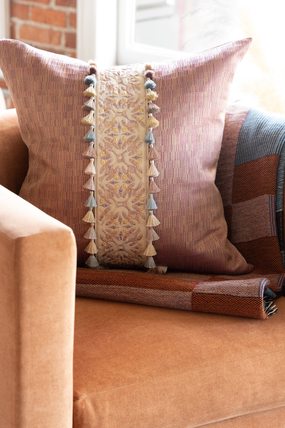 Samuel and Sons Carolina Ombré Tassel Fringe — scenography