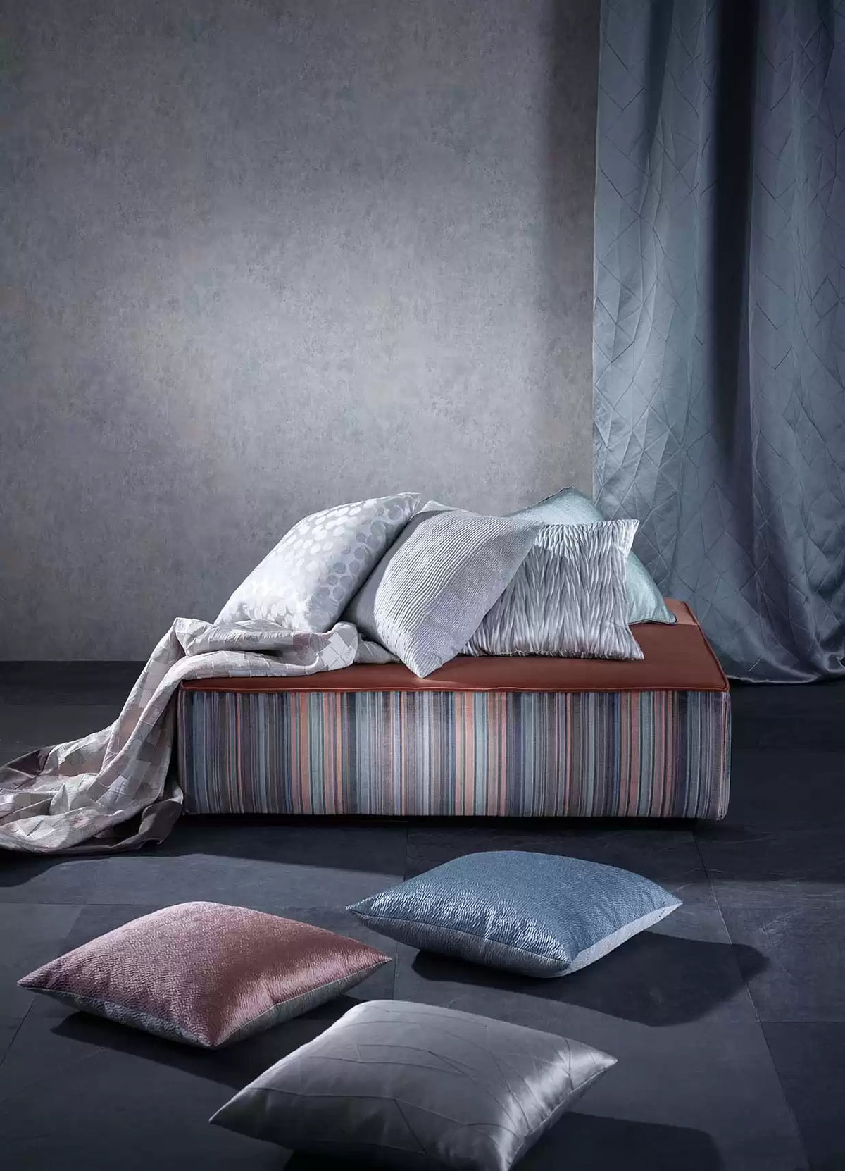 Osborne & Little | Plumage - room setting
