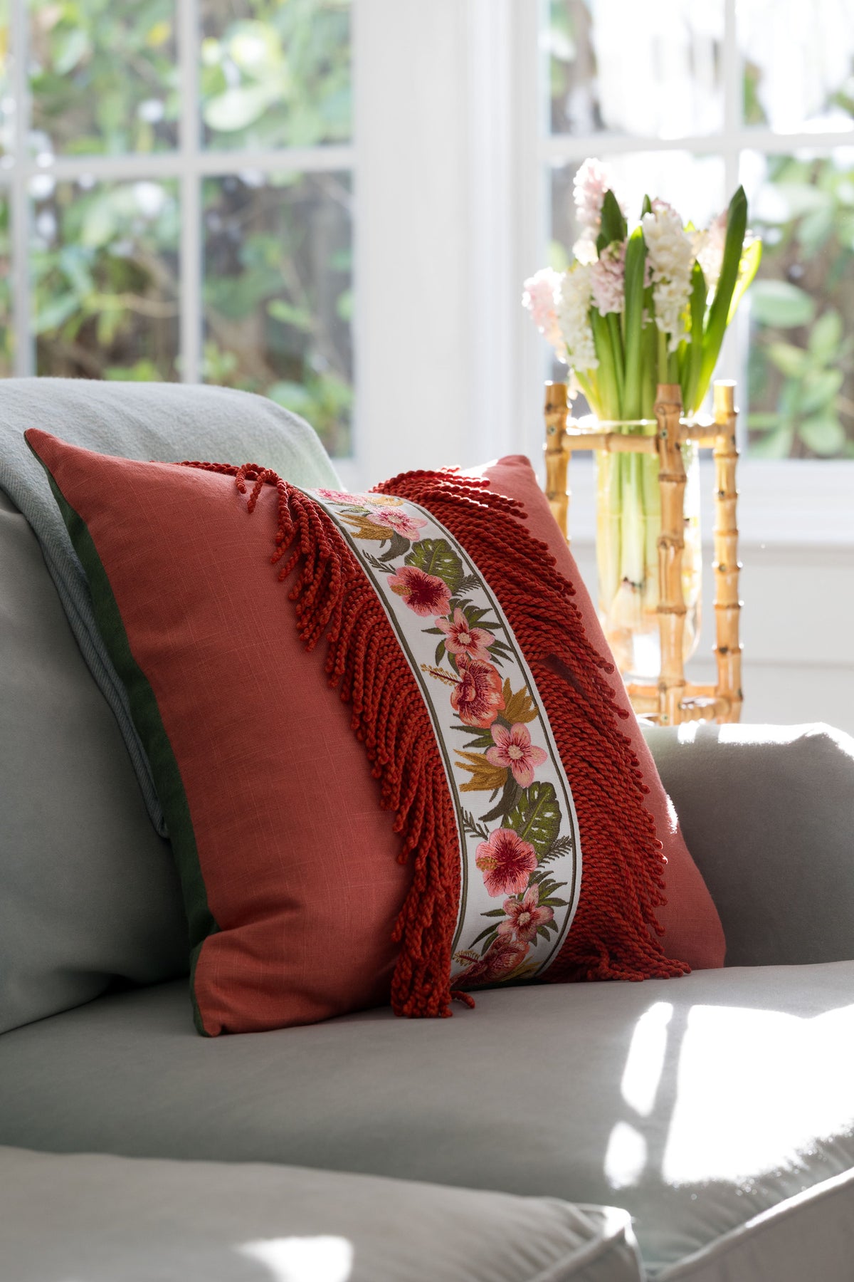Samuel and Sons Botanical Pavilion Embroidered Border — scenography