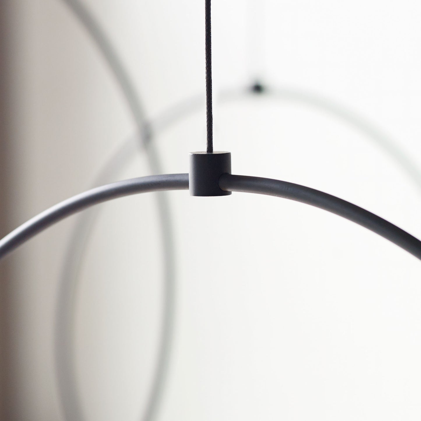 Visual Comfort | Sean Lavin | MonoRail Mini Layla 13 Pendant