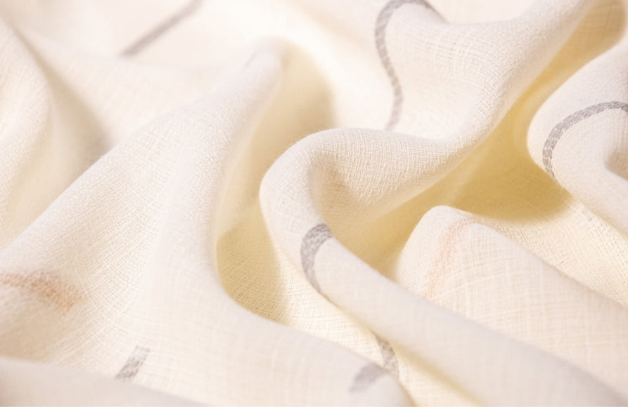 Threads | Mist - room setting