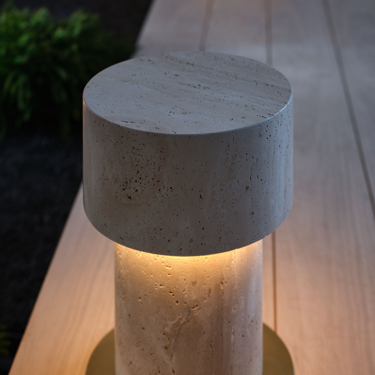 Visual Comfort | Rayul Path & Area Light
