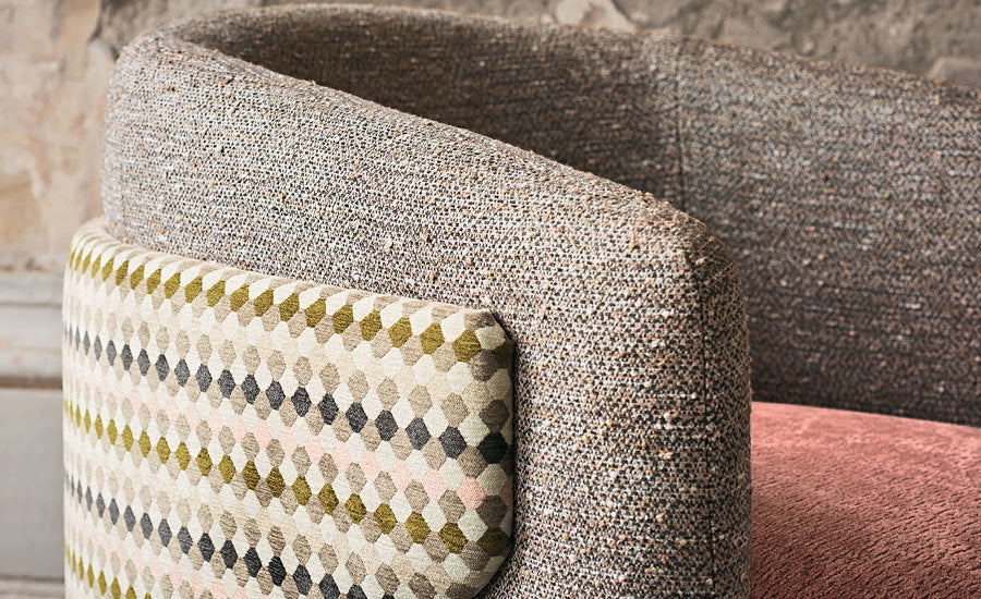 Pierre Frey Romo | Oreta – Antique Gold — scenography