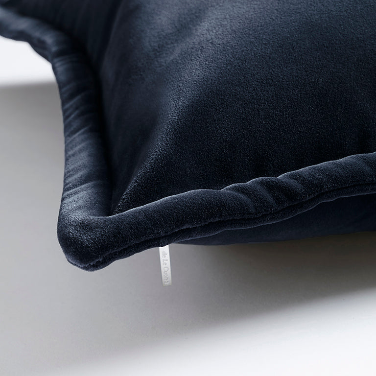 de Le Cuona | Vienna Sofa Cushion – Cha Cha