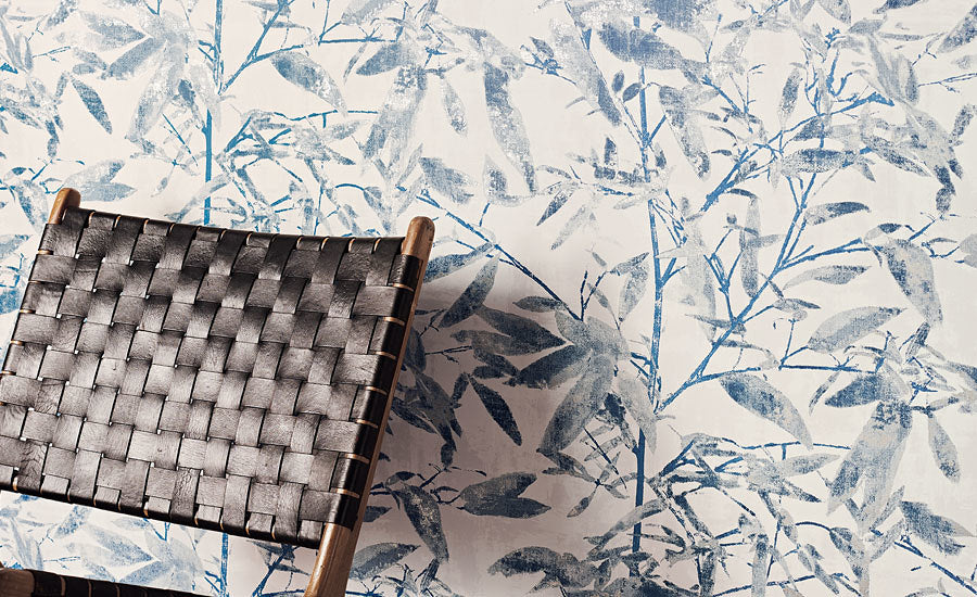Pierre Frey Romo | Pacaya Wallcovering – Oyster — scenography