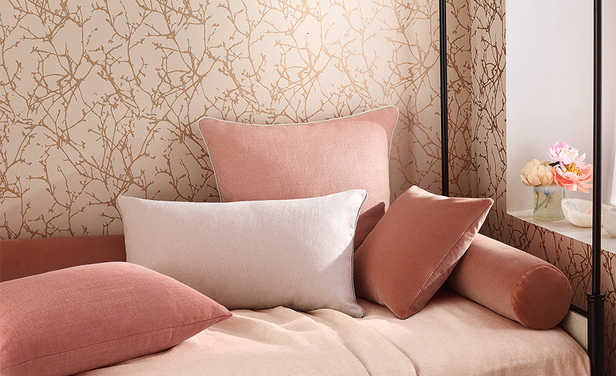 Pierre Frey Romo | Sikora Wallcovering – Lovat — scenography