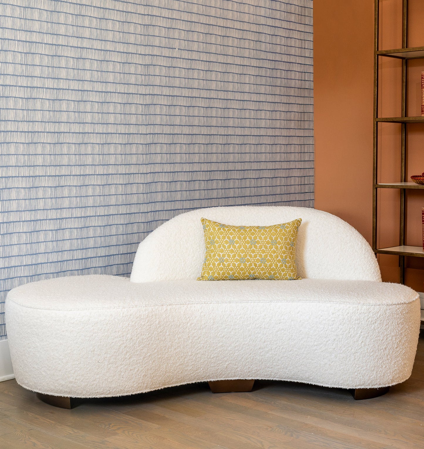 Julian Chichester | Parrot Sofa Small