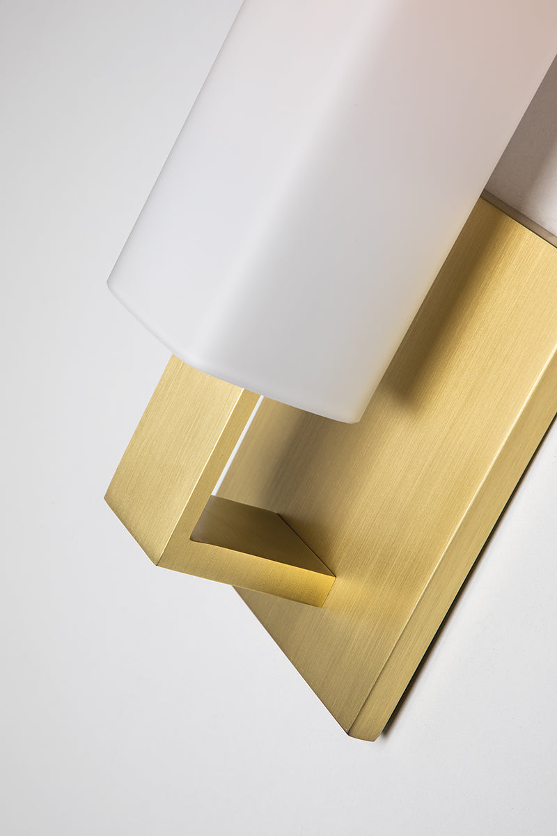 Livingston Wall Light detail