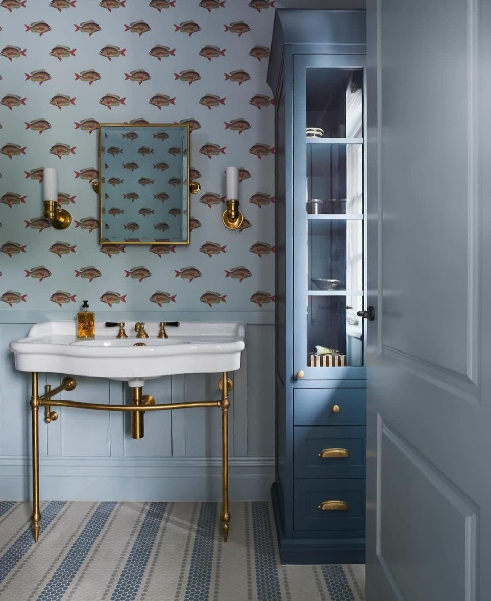 Andrew Martin | Graydon Single Wall Light Brass