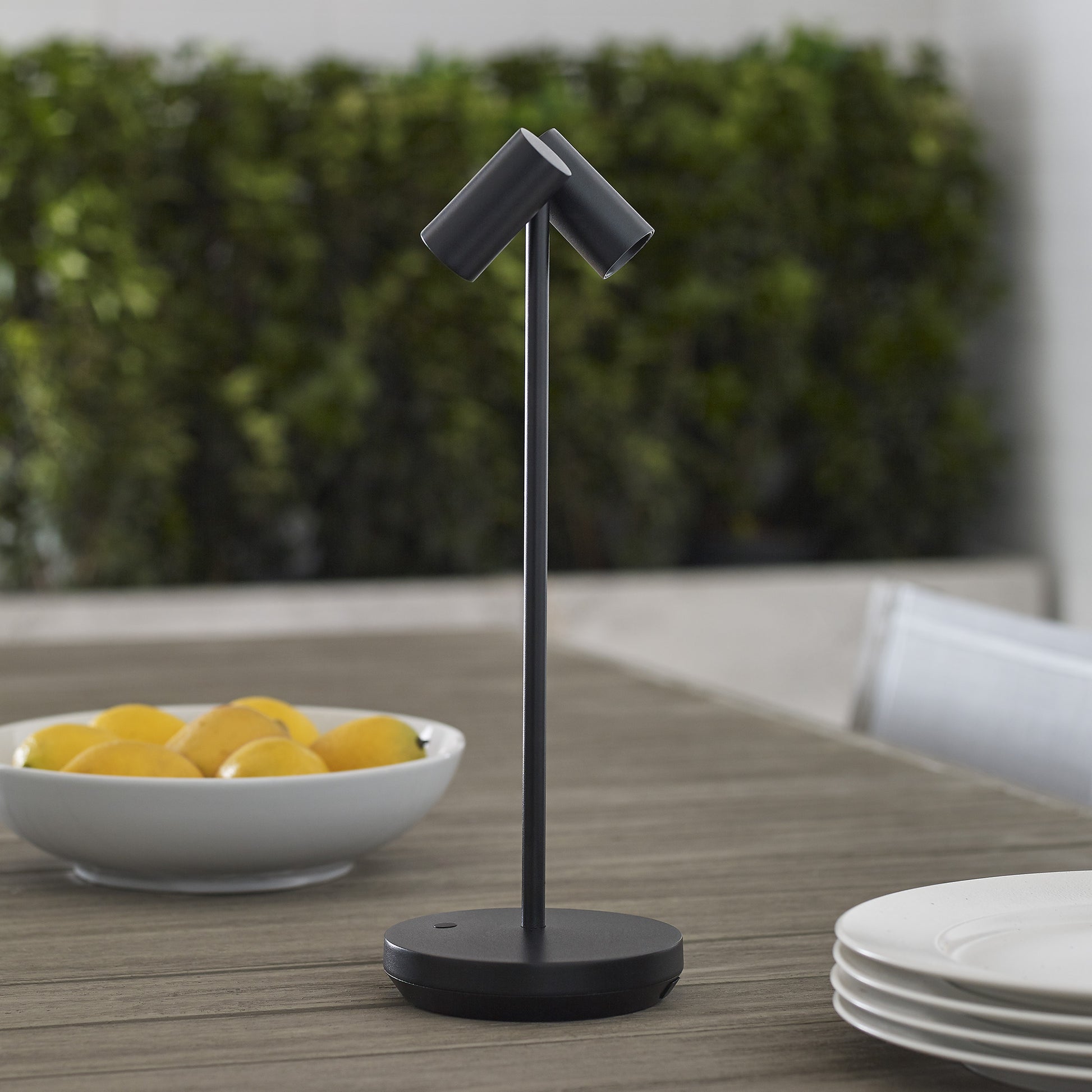 Doppia Rechargeable Table Lamp