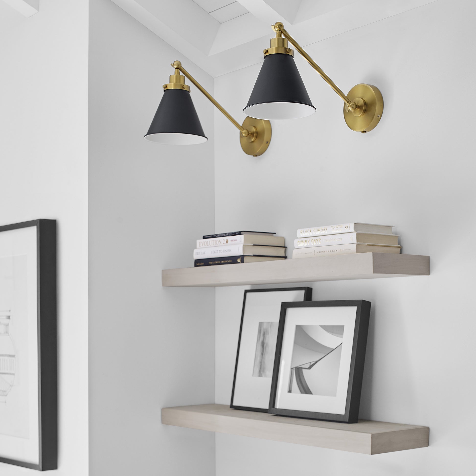 Wellfleet Wall Light Black & Brass