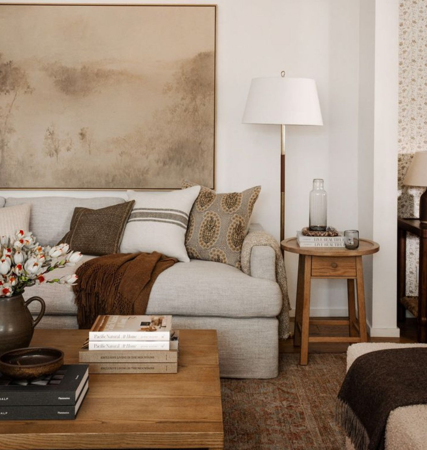 Andrew Martin | Griffin Floor Lamp Brass & Leather
