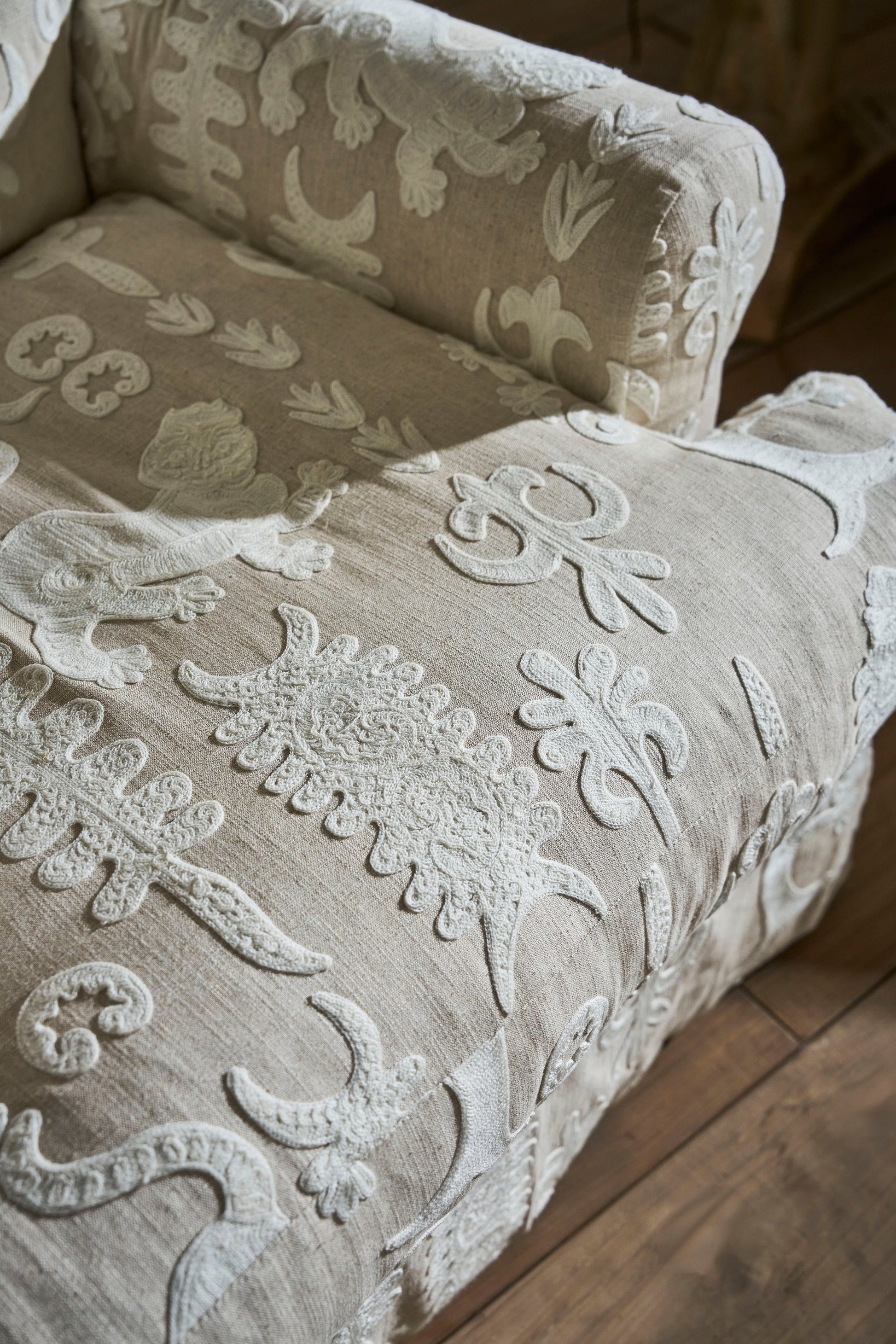 Andrew Martin Greenwich Chair Tiger Tree Ivory
