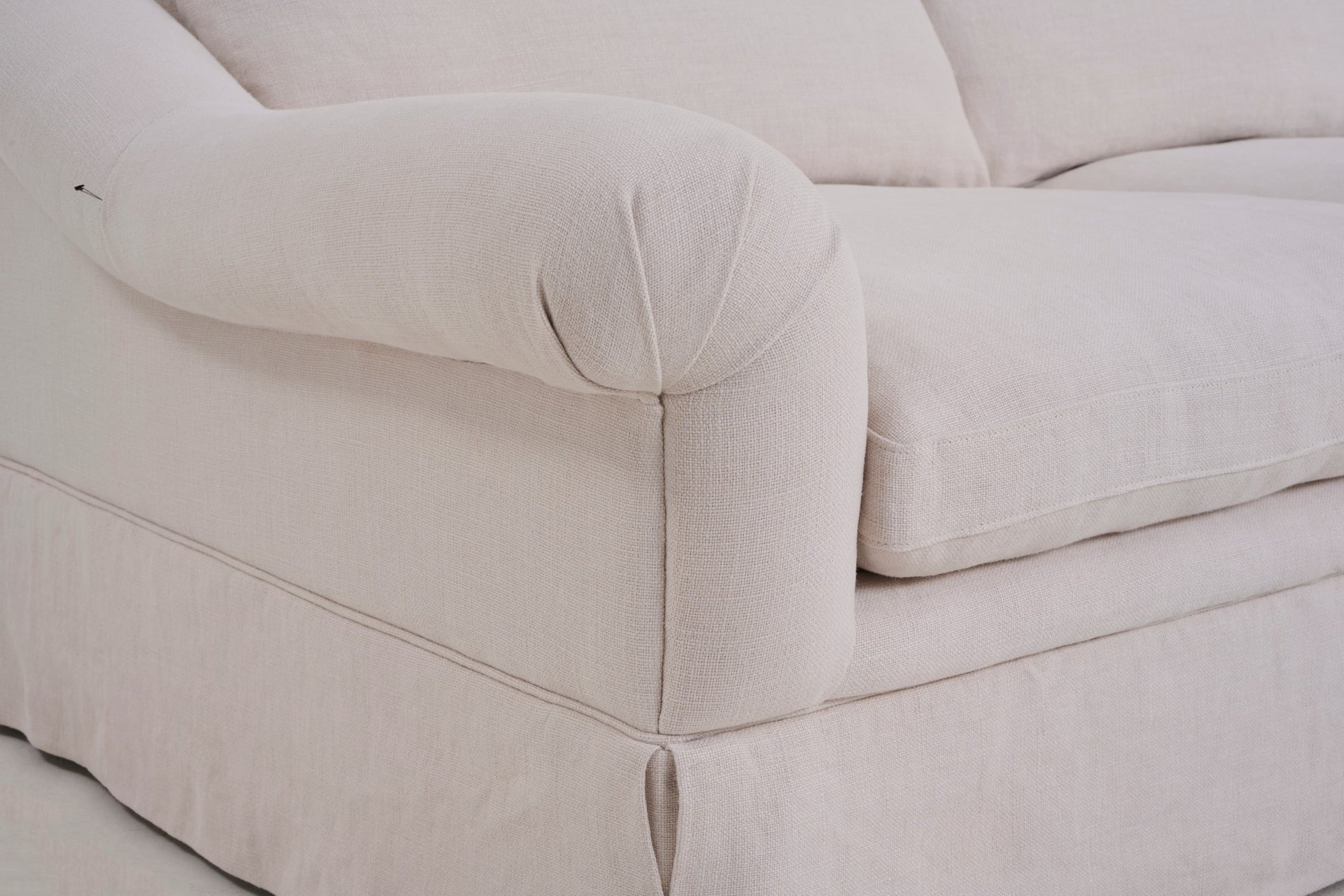 Andrew Martin Sutherland Sofa detail