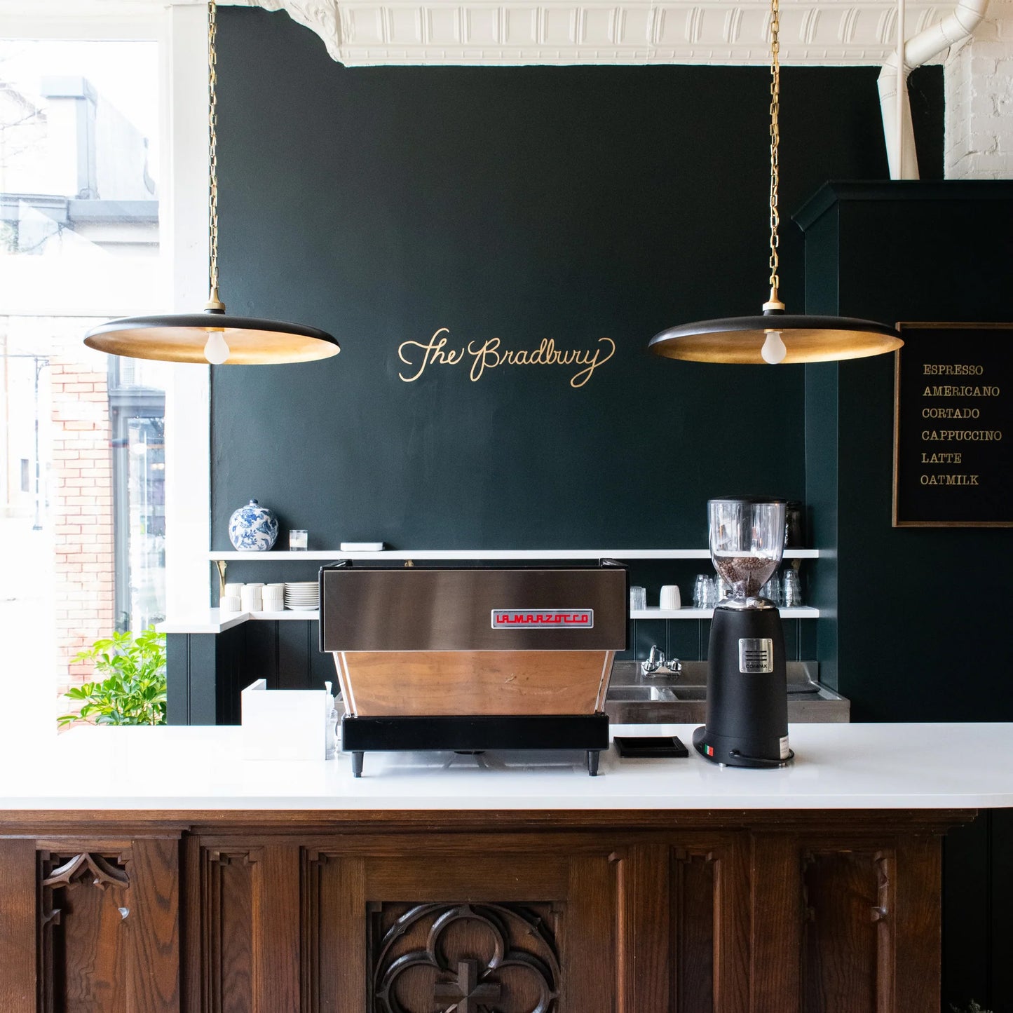 Andrew Martin | Piatto Pendant Light Brass