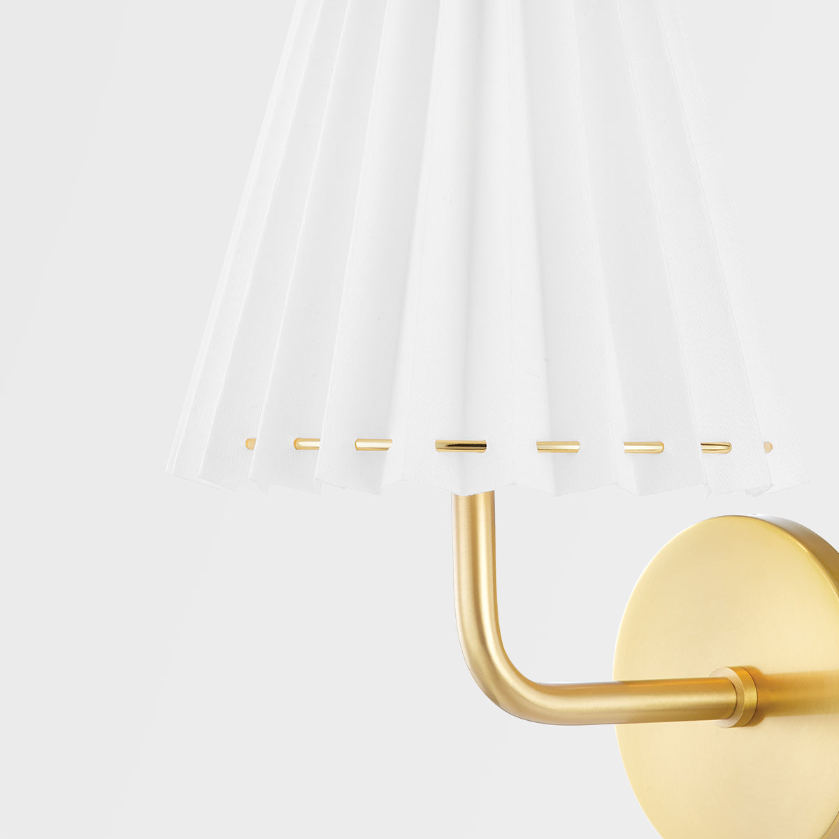 Andrew Martin | Demi Wall Light Brass