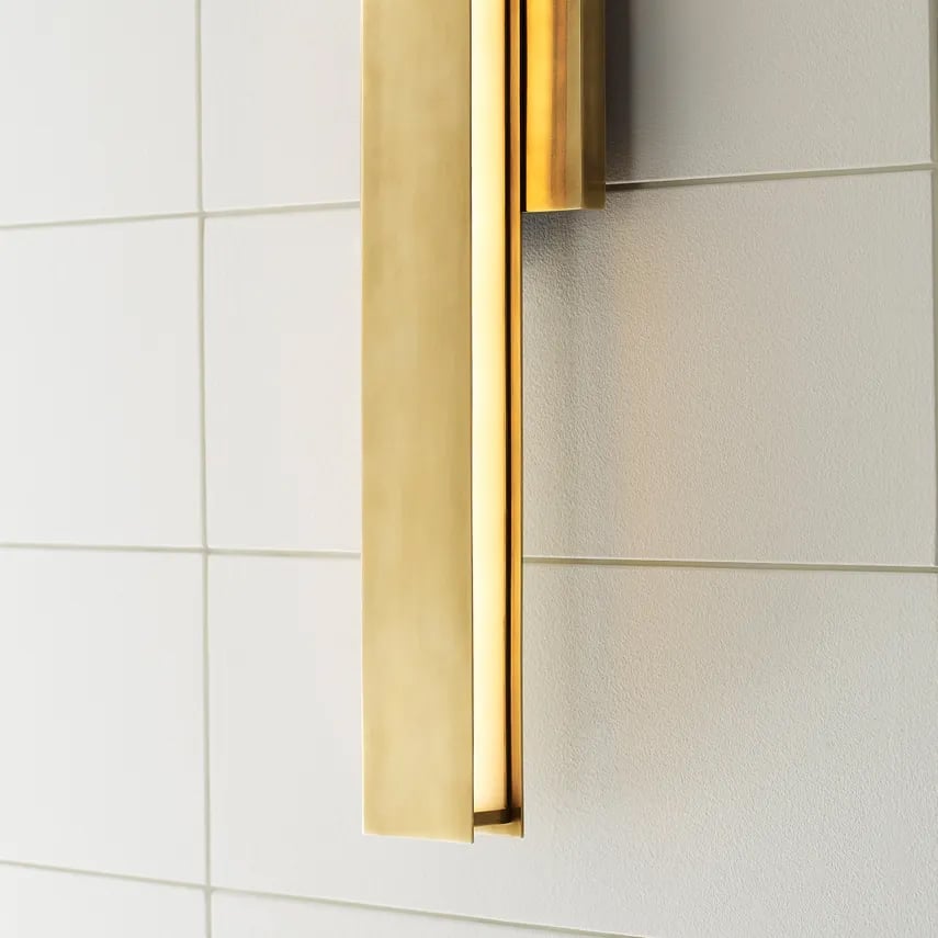 Andrew Martin Bau Bath Wall Light detail