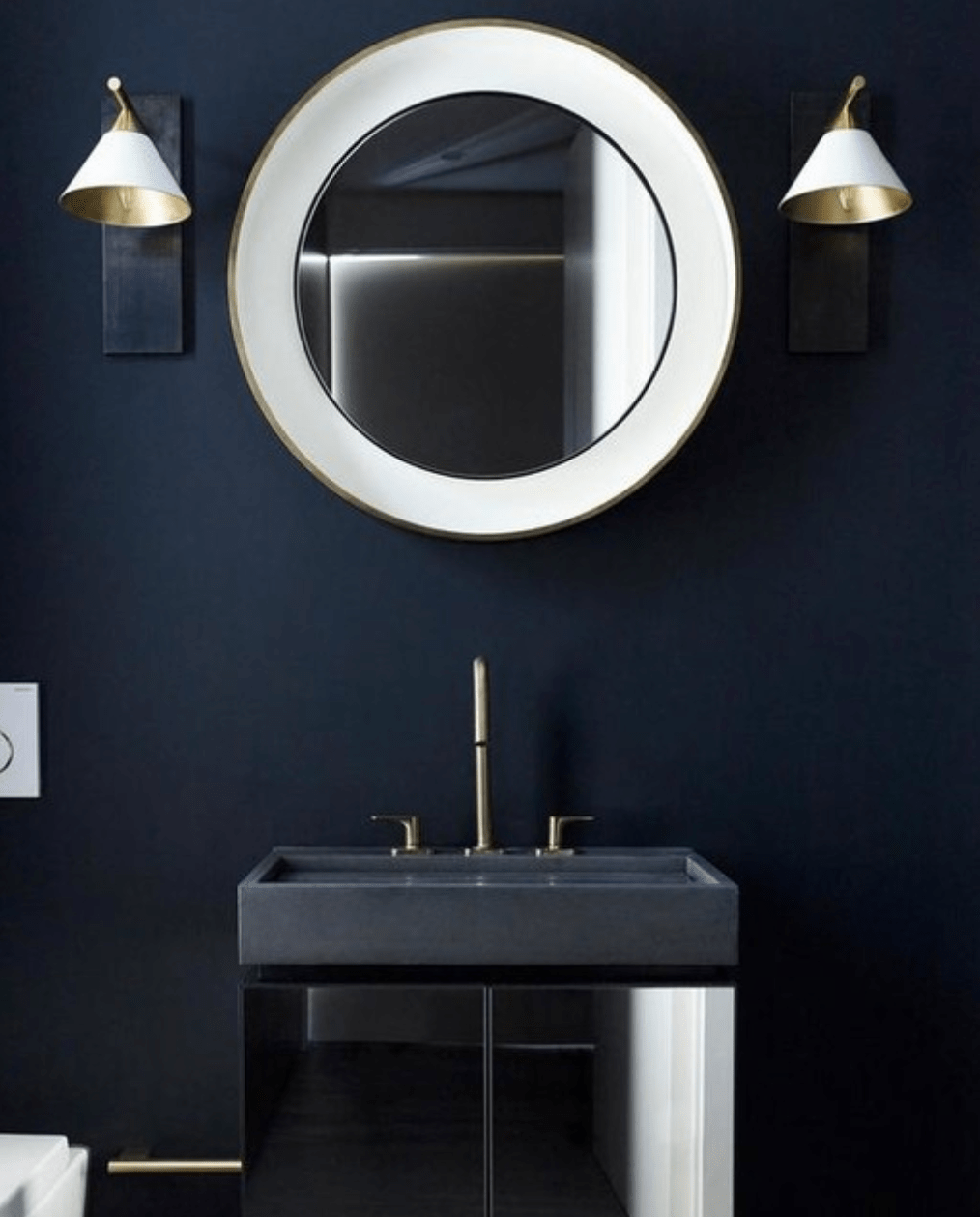 Andrew Martin | Cleo Wall Light White