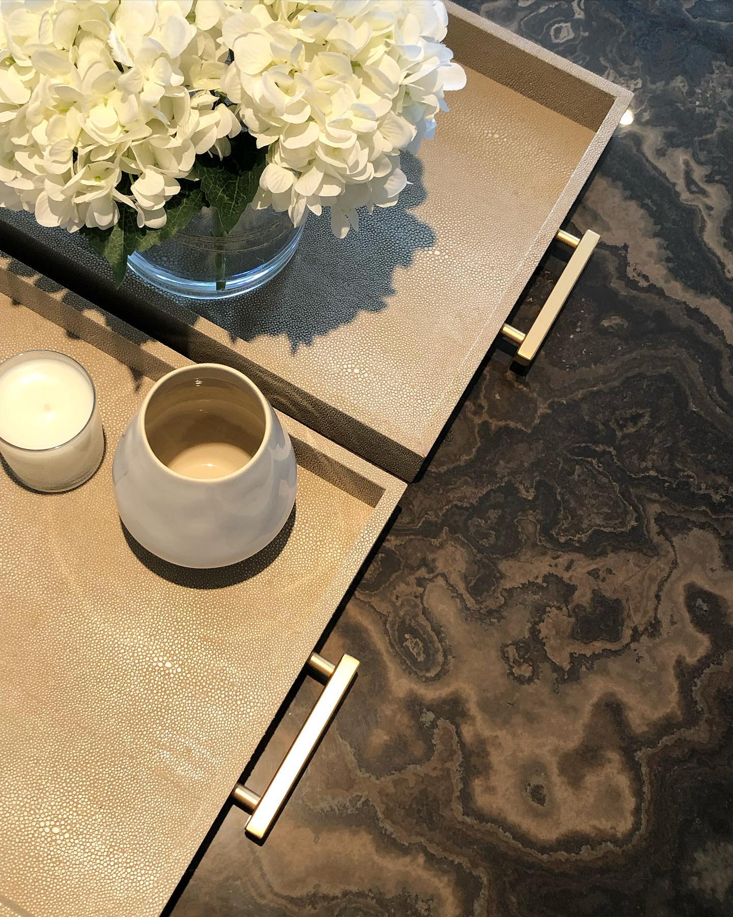 Andrew Martin | Porto Tray Cream
