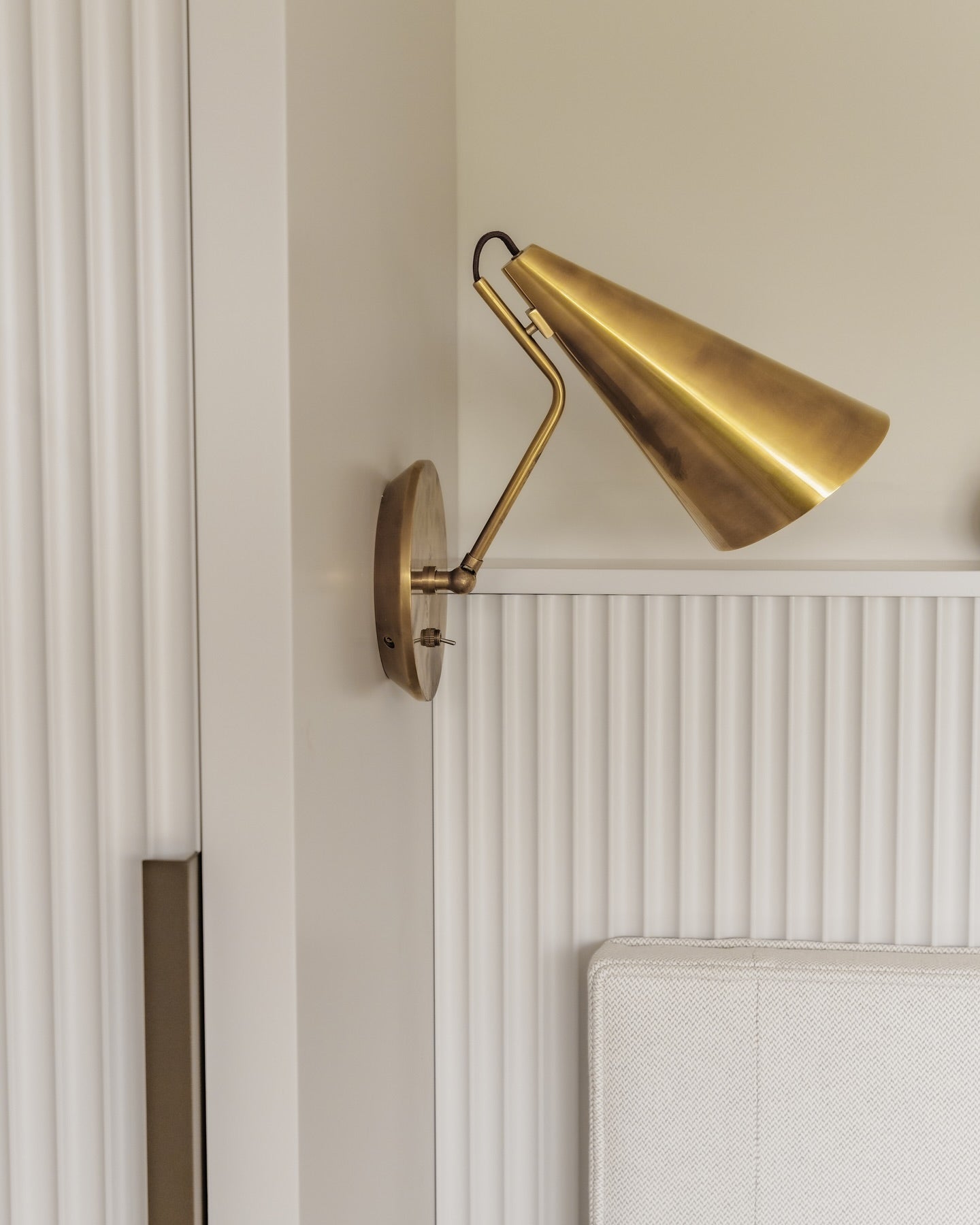 Andrew Martin | Clemente Wall Light