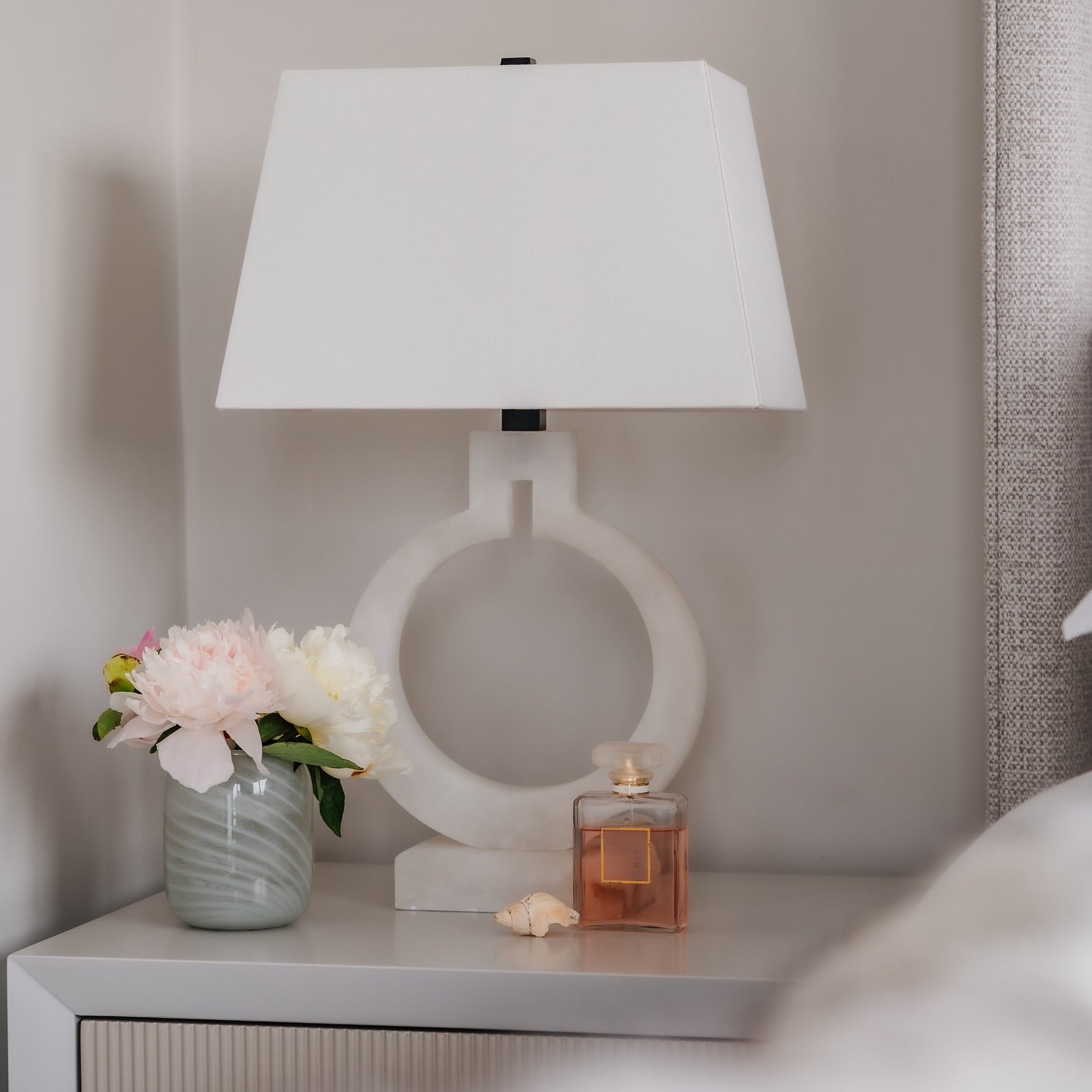 Ring Form Table Lamp