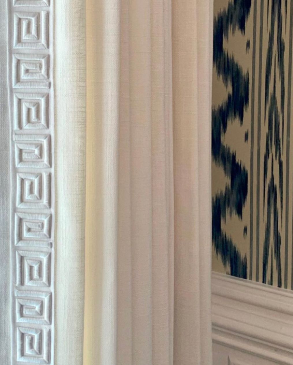 Samuel and Sons Lyra Embroidered Border — scenography