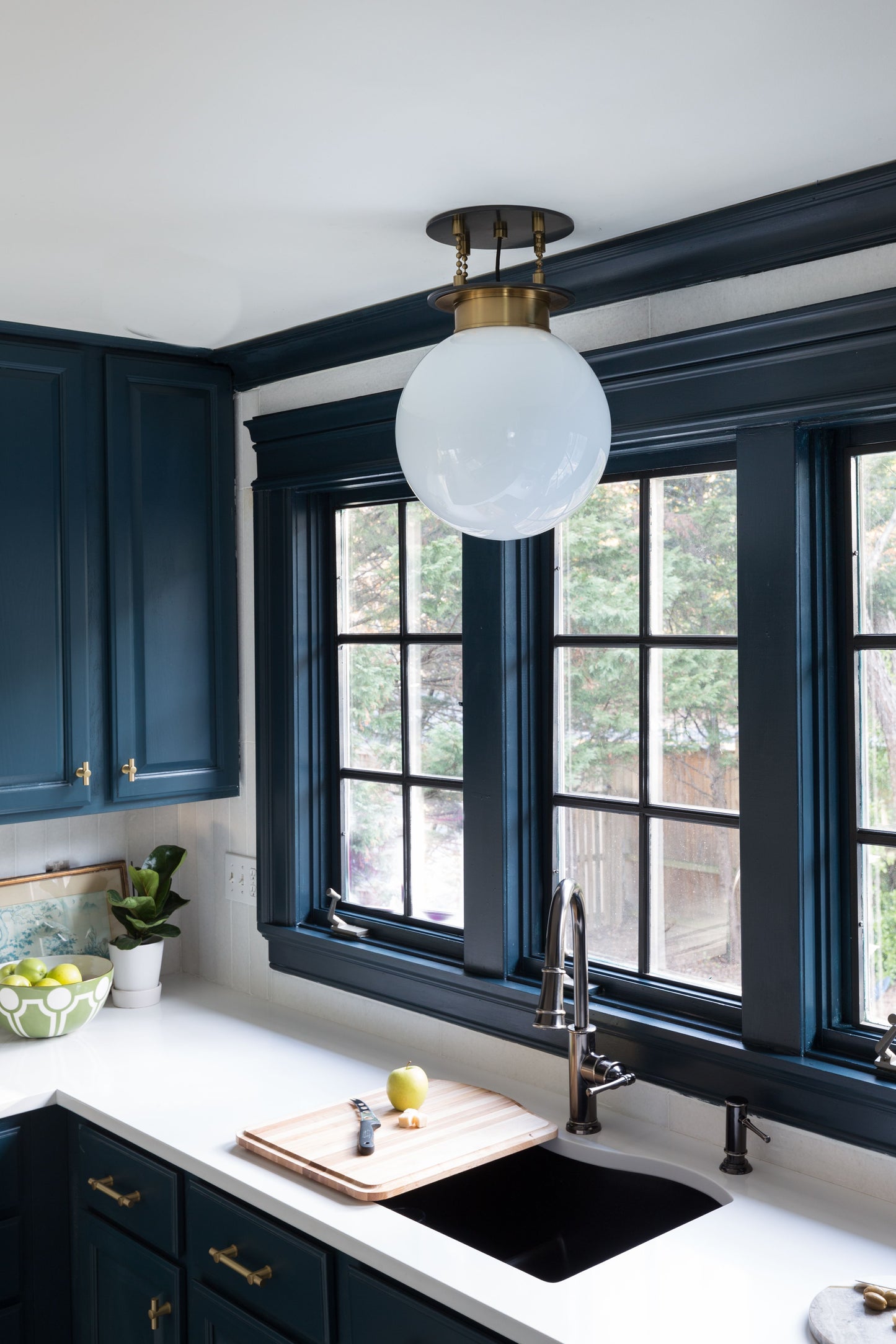 Andrew Martin Gunther Pendant Light lifestyle