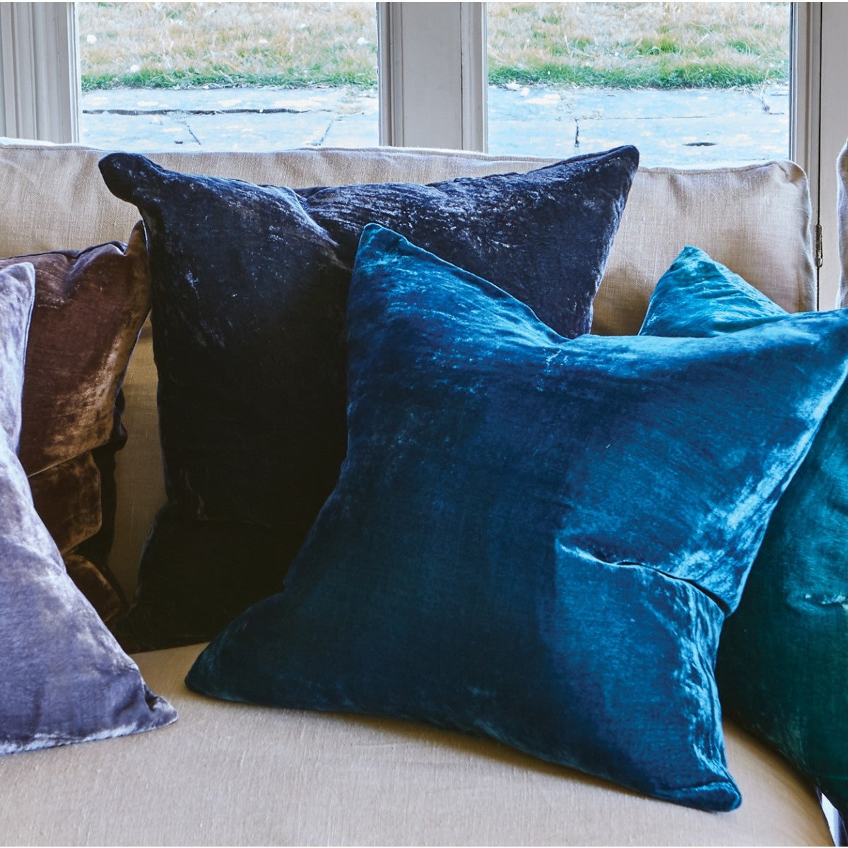 William Yeoward | Paddy Velvet Cushion