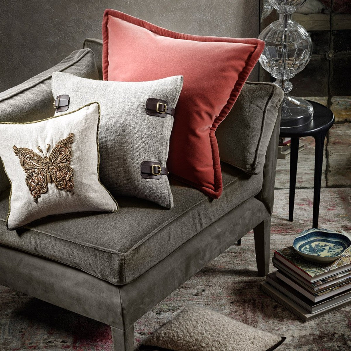 de Le Cuona | Maroc Buckle Cushion