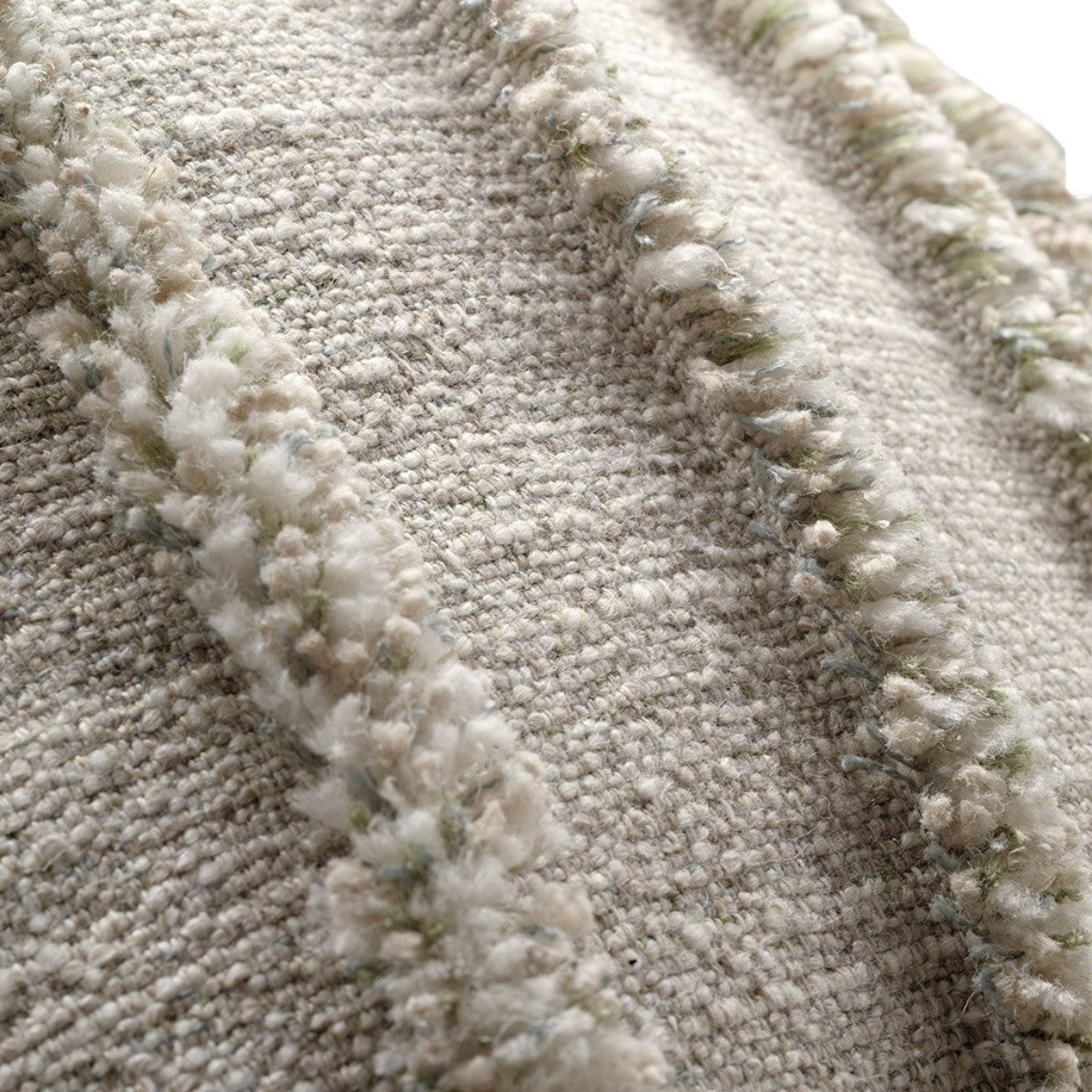 de Le Cuona | Rogue Cushion With Fringe Detail