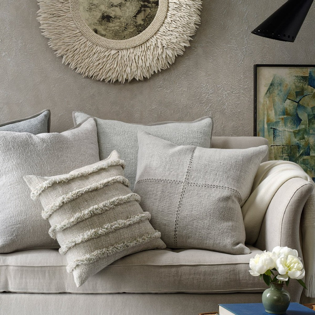 de Le Cuona | Rogue Cushion With Fringe Detail