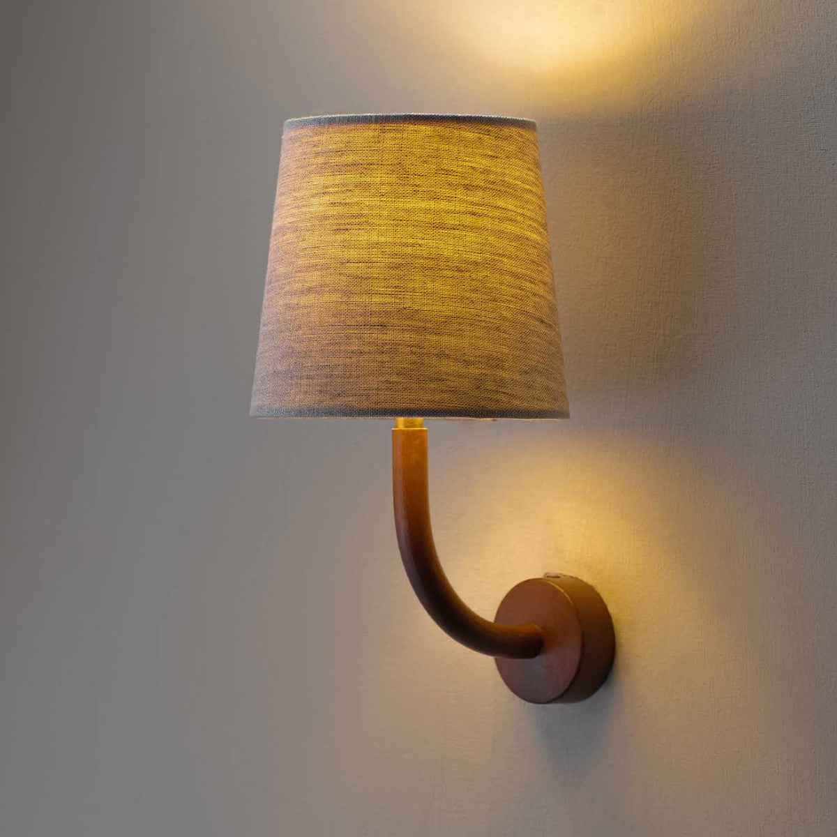 Porta Romana | Iris Wall Light