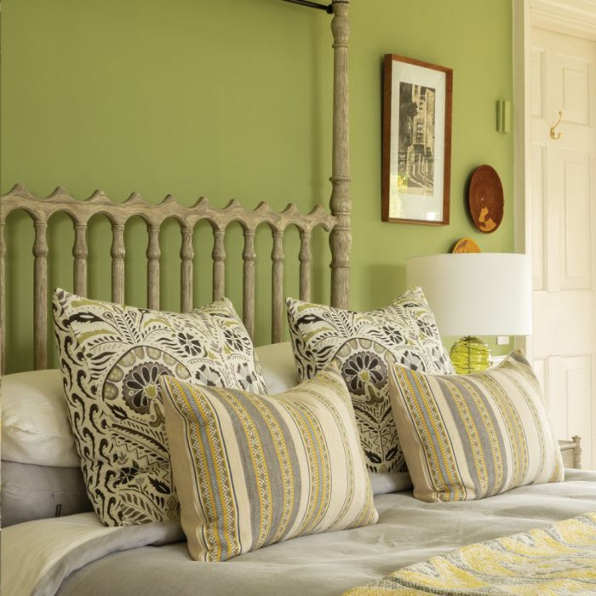 William Yeoward | Morris Super King Bed Greyed Oak