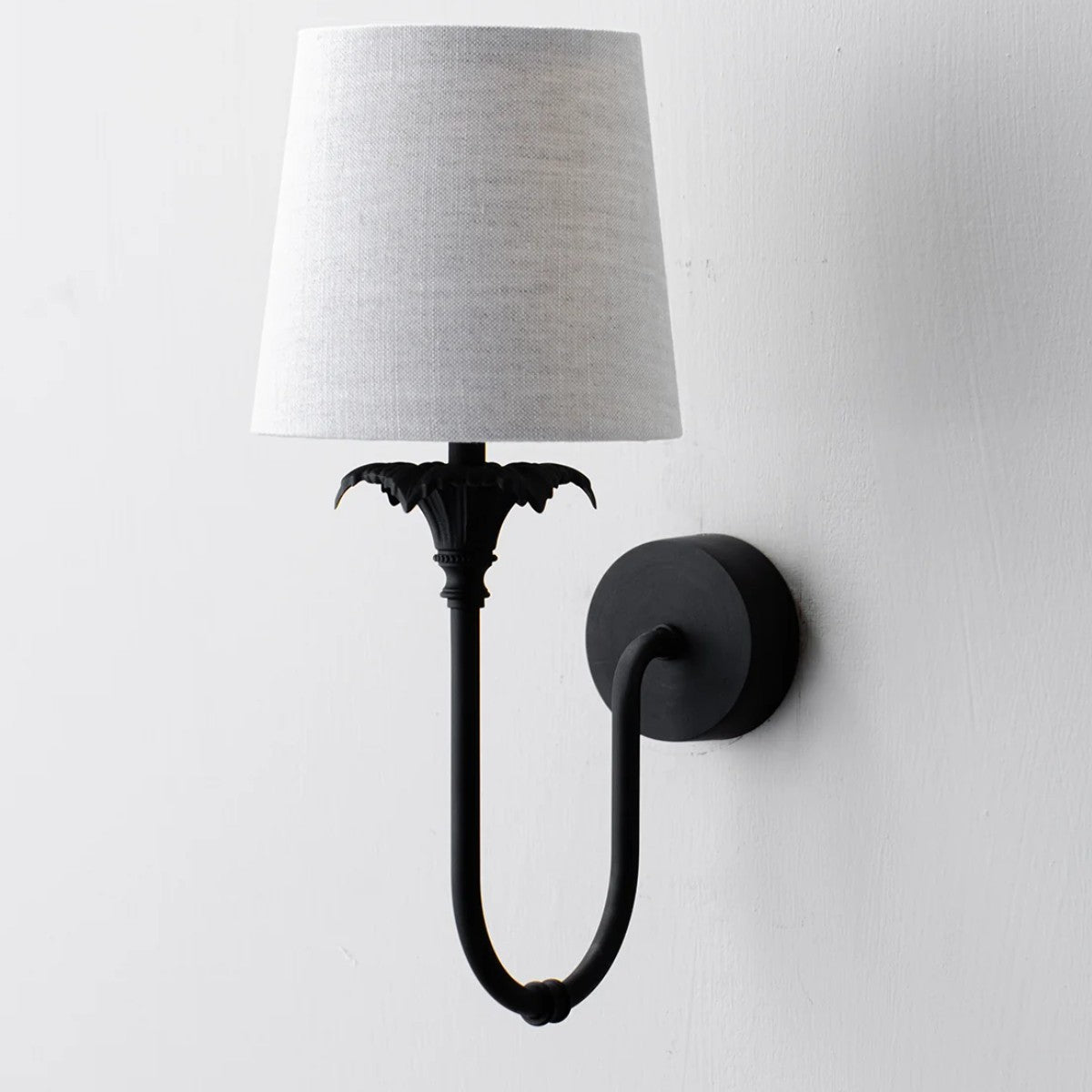 Porta Romana I Edith Wall Light