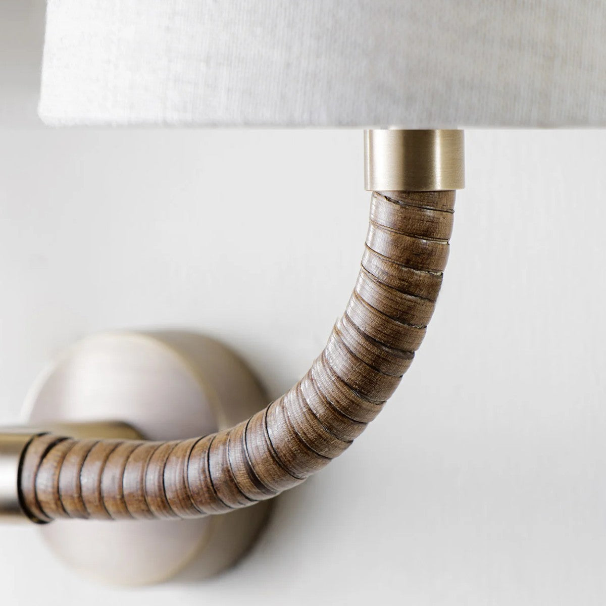 Porta Romana I Holden Wall Light Large