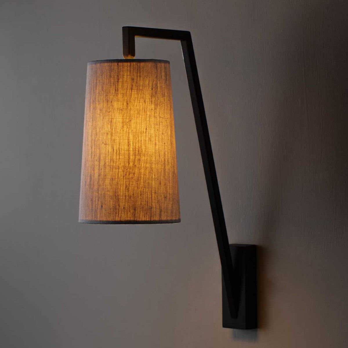 Porta Romana I Monty Wall Light Senior