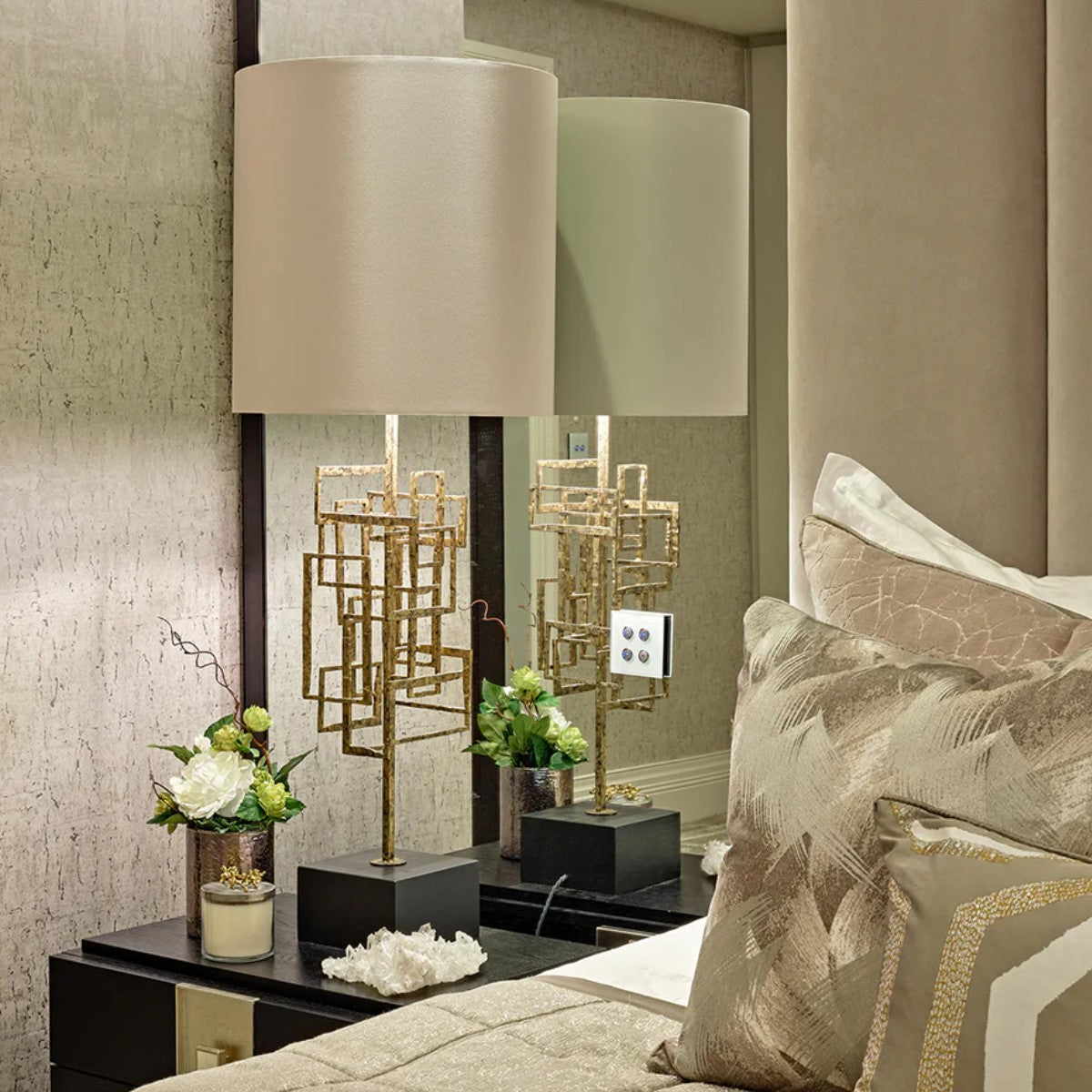 Porta Romana | Kinetic Lamp