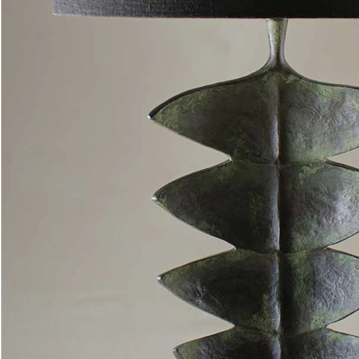 Porta Romana | Giacometti Leaf Lamp