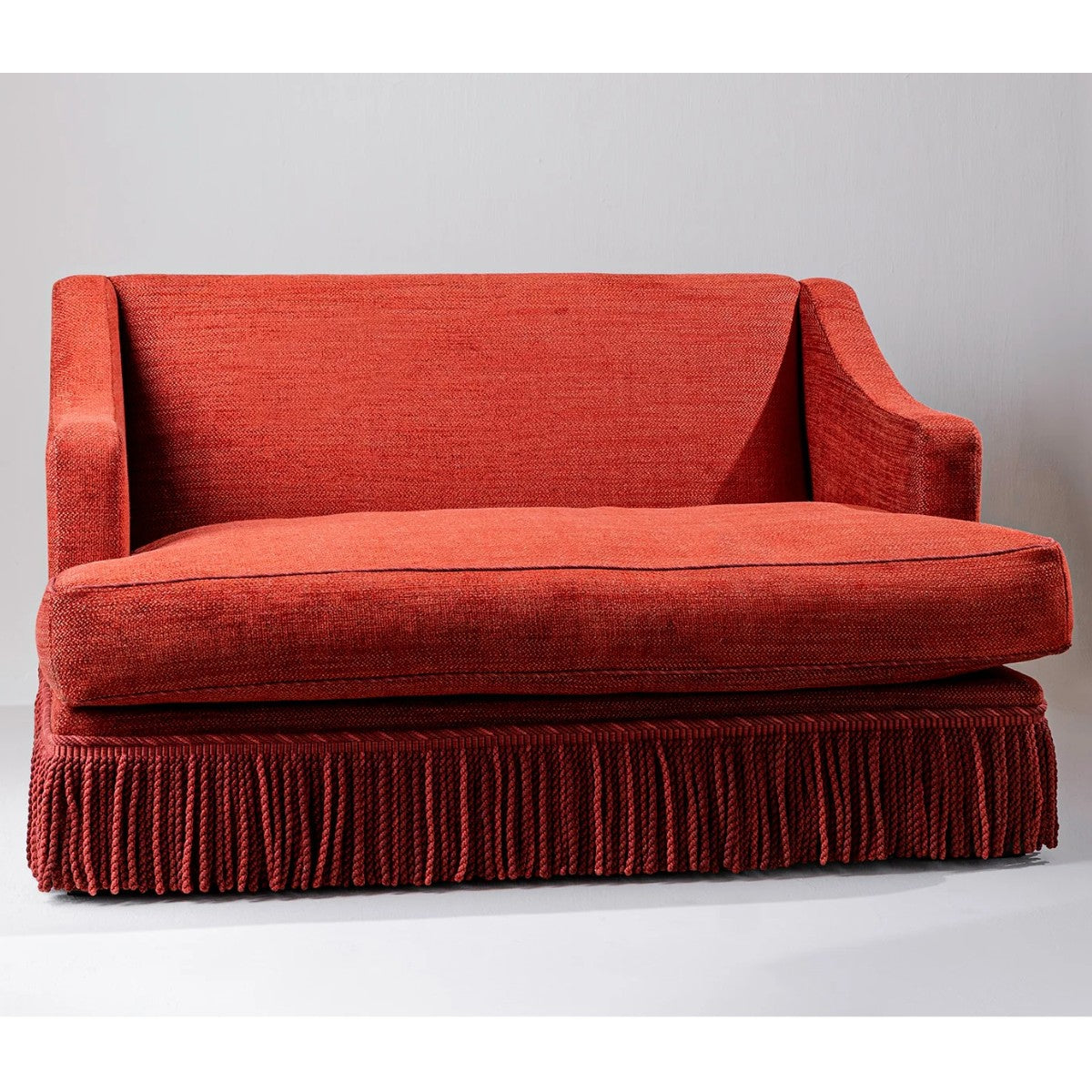 Porta Romana | Yazmine Loveseat