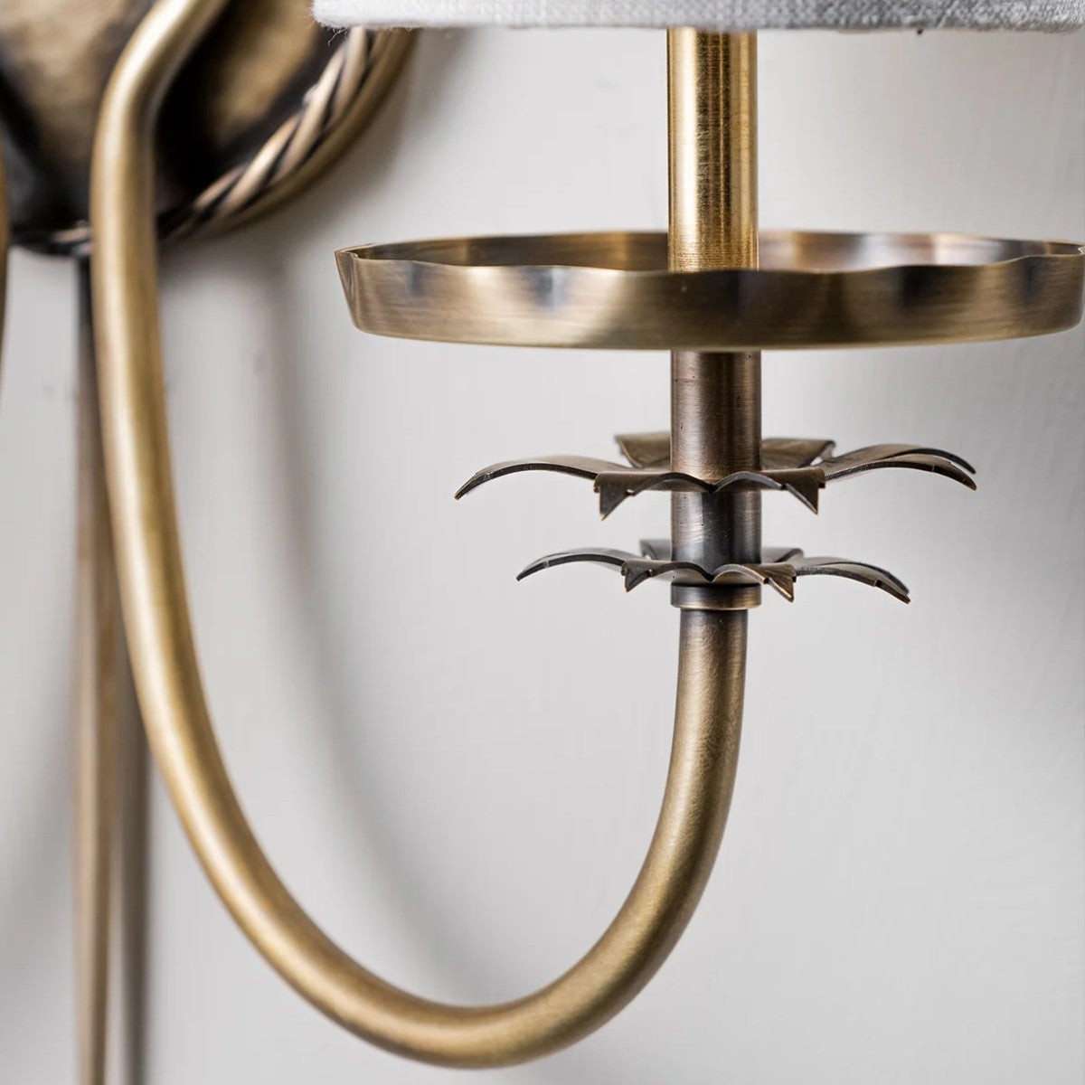 Porta Romana | Delilah Wall Light