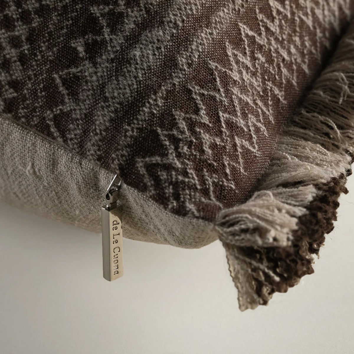 de Le Cuona | Kalahari Cushion With Fringe Detail