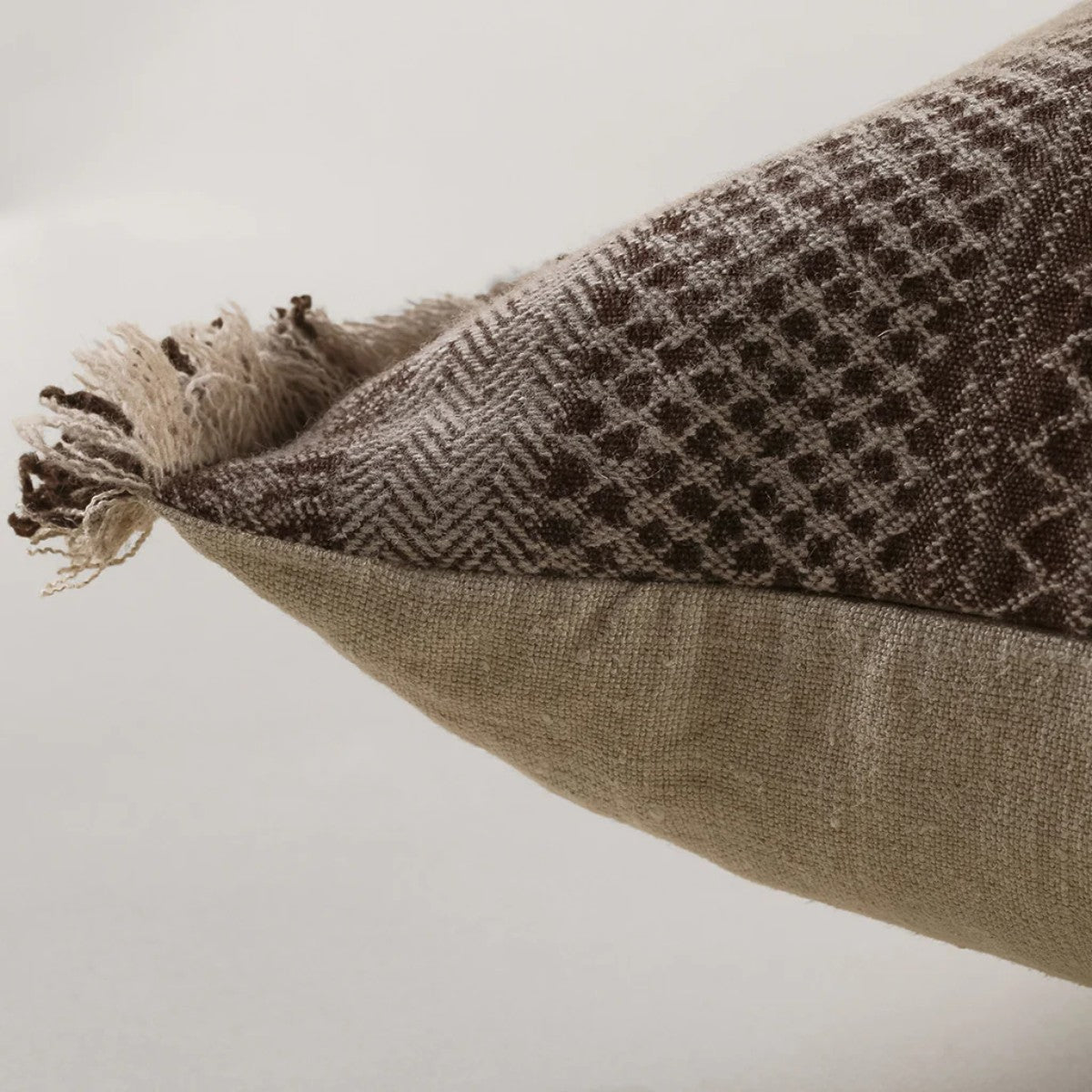 de Le Cuona | Kalahari Cushion With Fringe Detail